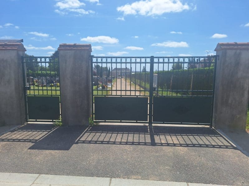 Portail de Cimetière en Métal